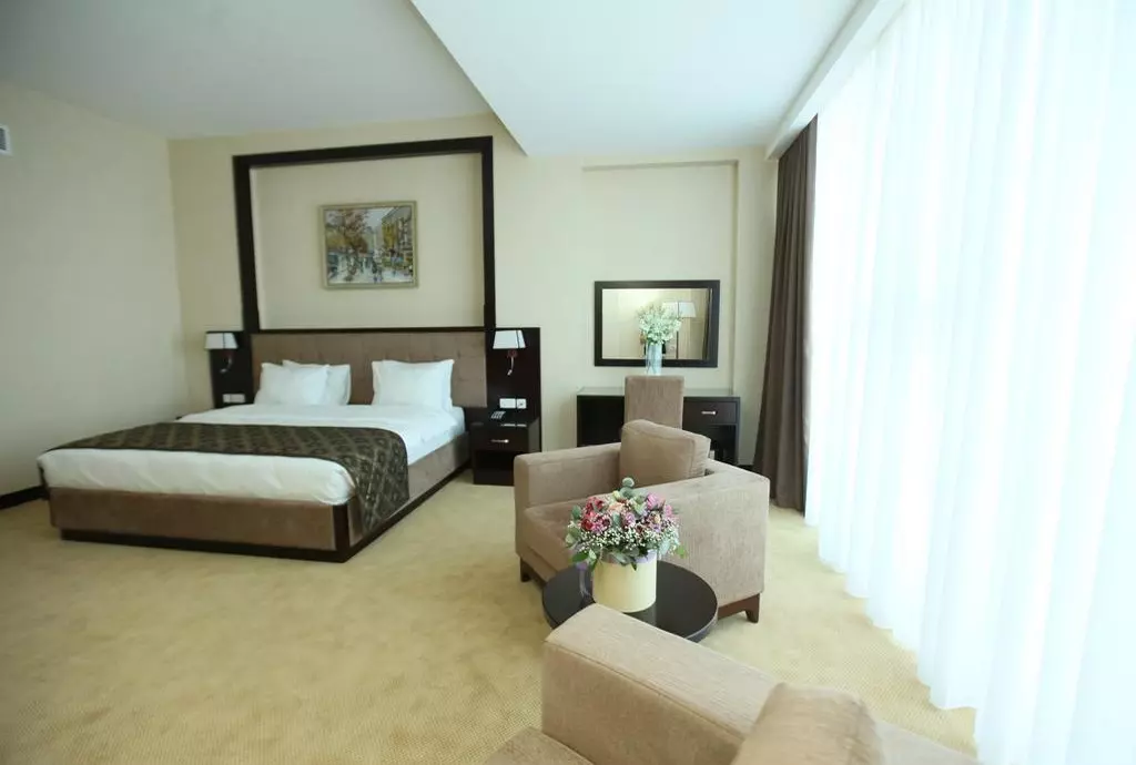 HOTEL HARMONY BAKU_shabavizparvaz_08.jpg